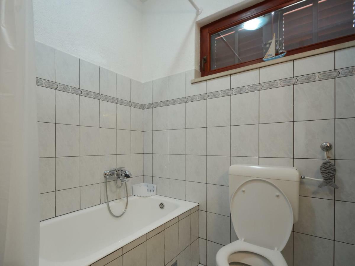 Apartment Mara-1 By Interhome Anic Ngoại thất bức ảnh